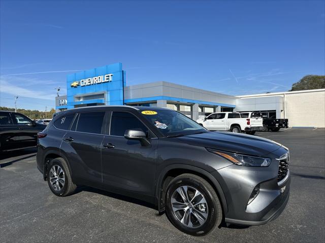 2023 toyota highlander xle