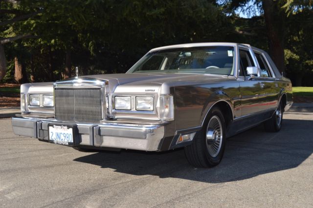 1988 lincoln town car cartier beautiful condition silver-gray automatic 86,944
