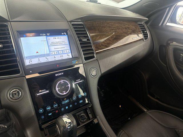 2019 ford taurus limited