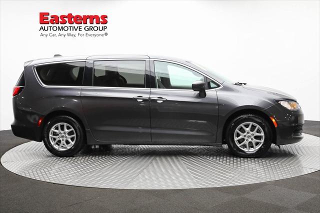 2021 chrysler voyager lx