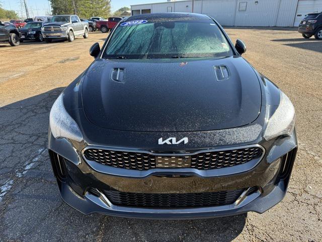 2022 kia stinger gt2