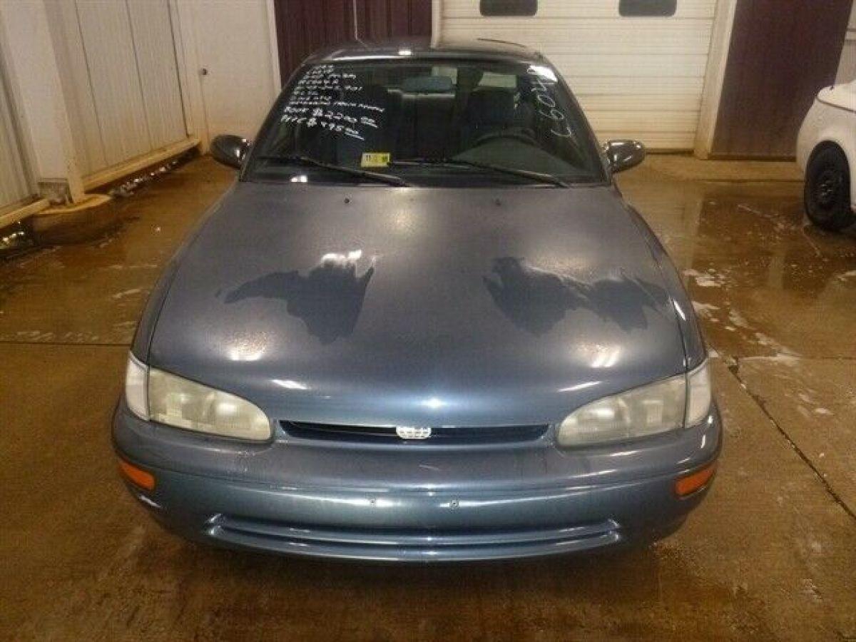 1994 geo prizm lsi 245901 miles blue 4 door 1.6l 4 cyl. gas 3-speed automatic