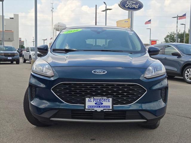 2020 ford escape se