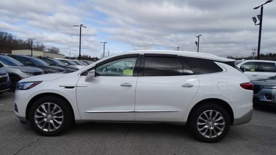 2021 buick enclave essence
