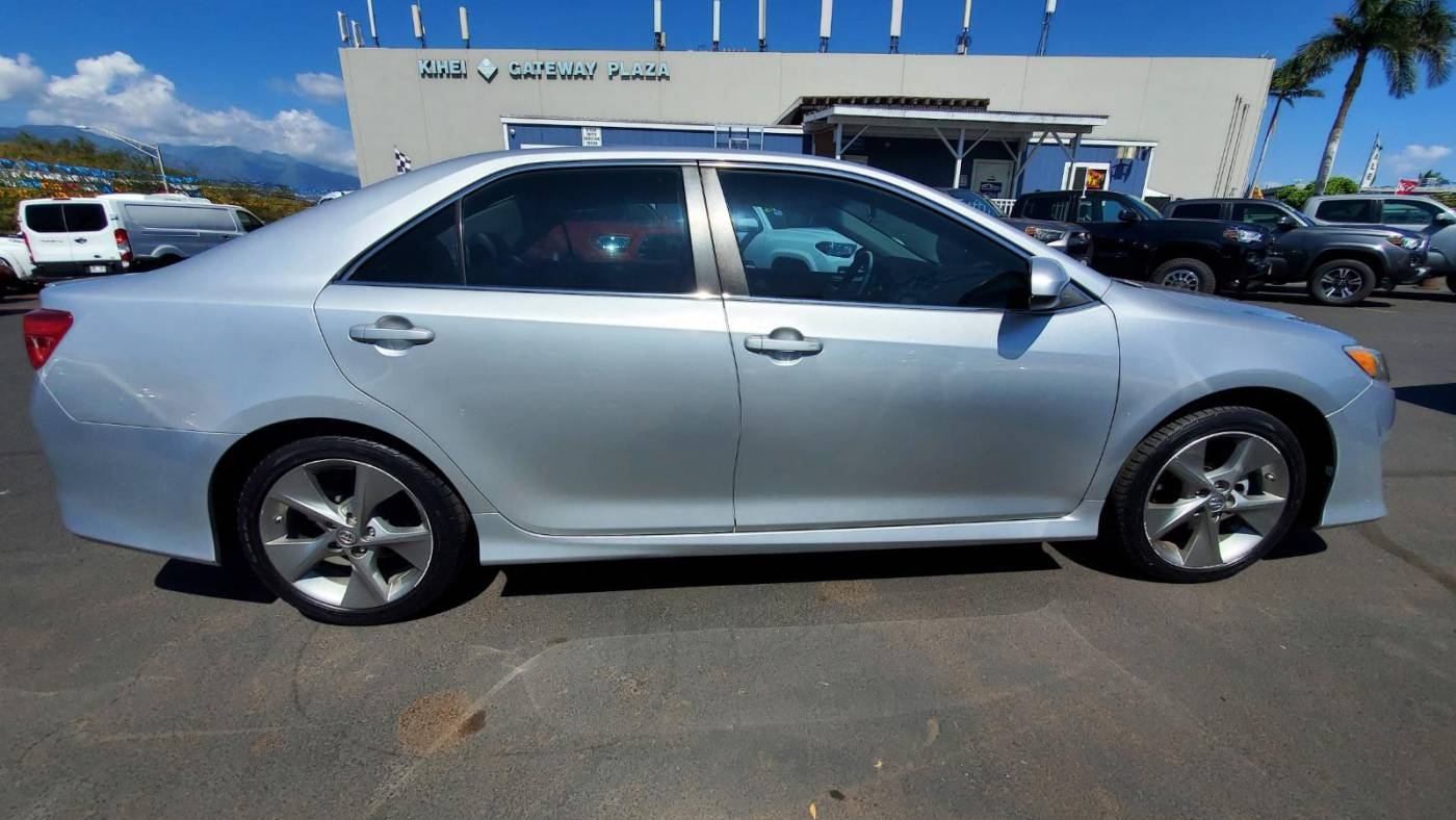 2012 toyota camry