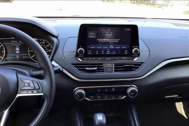 2022 nissan altima 2.5 sv