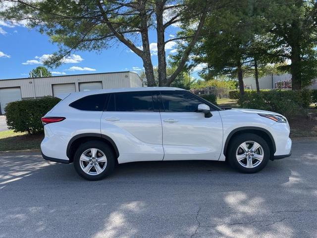 2021 toyota highlander l