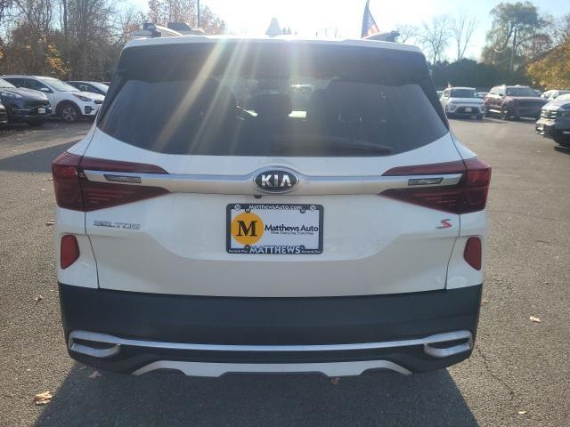 2021 kia seltos s