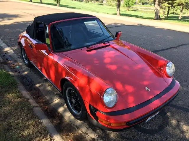 guards red 911 carrera 1985 with like new appearance