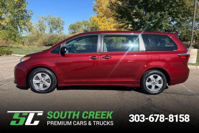 2018 toyota sienna l