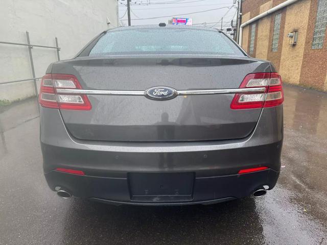 2015 ford taurus limited