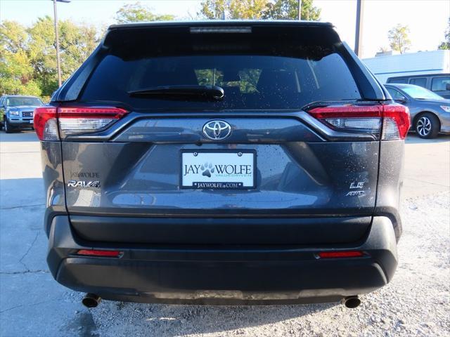 2022 toyota rav4 le