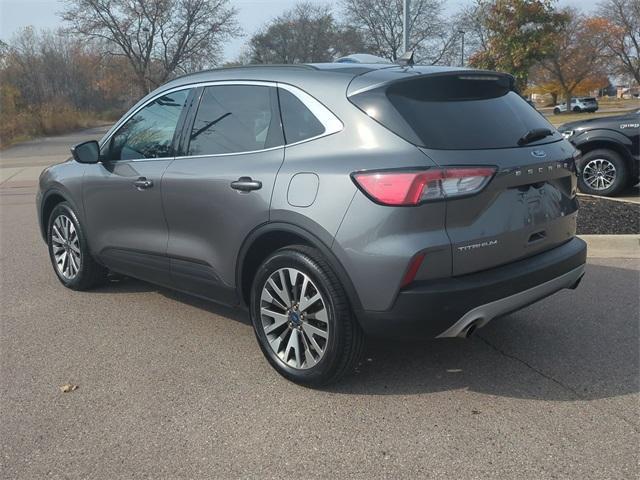 2022 ford escape titanium