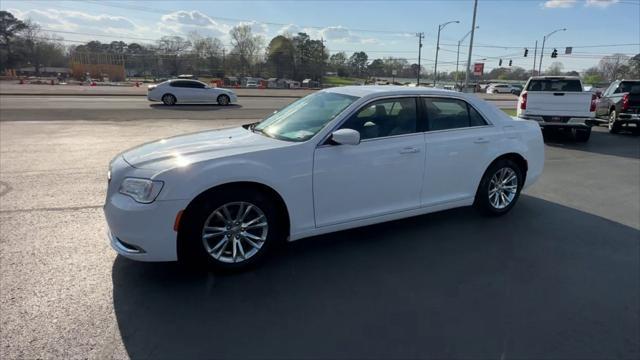 2019 chrysler 300 touring