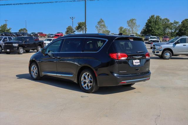 2017 chrysler pacifica limited