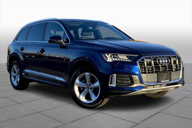 2024 audi q7 45 premium plus