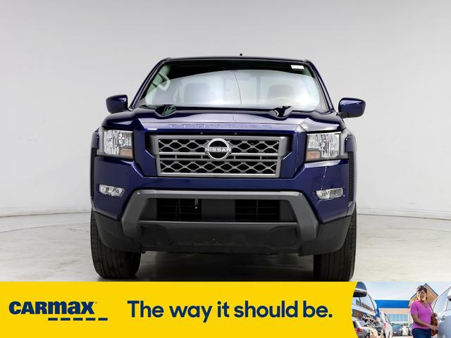 2022 nissan frontier sv