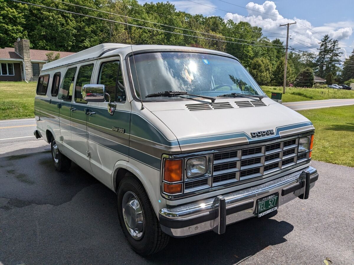 1993 dodge ram 350 stretch van w/ sportsmobile camper conversion