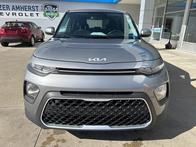 2022 kia soul lx