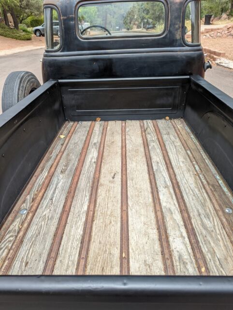 1954 chevrolet 3100 - 5 window - shortbed