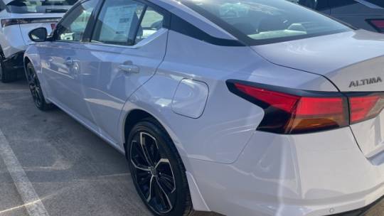 2025 Nissan Altima