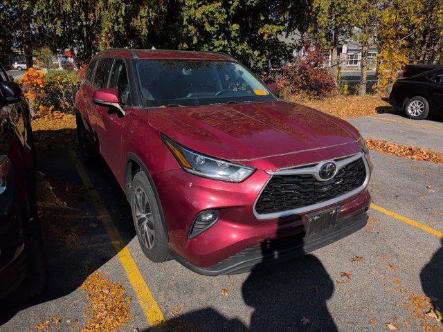 2021 toyota highlander xle