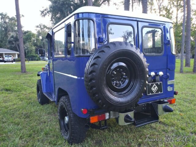 1979 toyota landcruiser bj40. similar to the fj40 but simply better