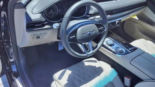 2023 Genesis G80