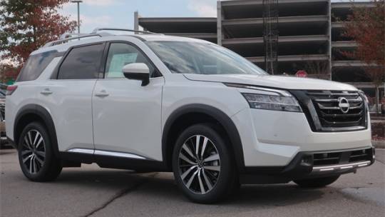 2023 nissan pathfinder platinum