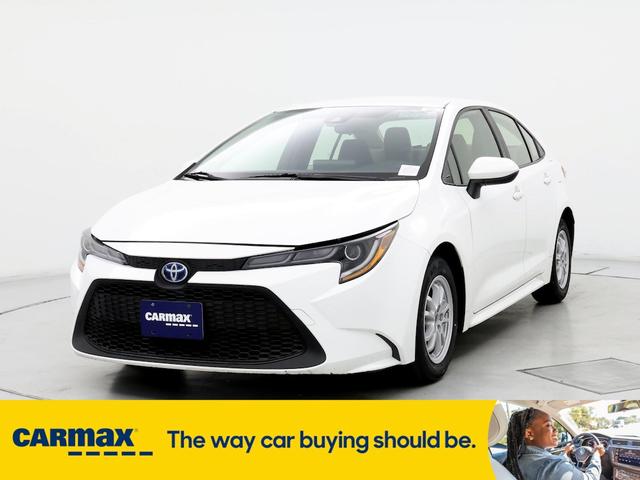 2022 toyota corolla hybrid le