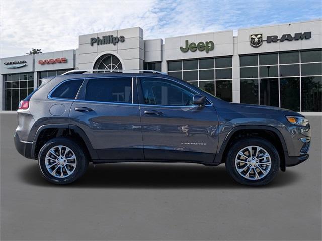 2021 jeep cherokee latitude lux
