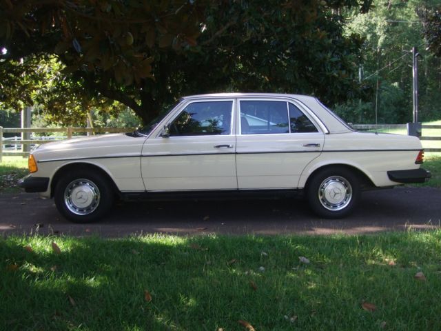 1982 mercedes 240d, great condition, beautiful survivor