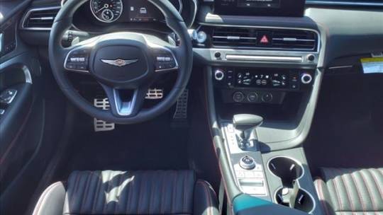 2025 Genesis G70