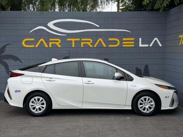 2019 toyota prius prime plus