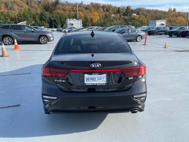 2021 kia forte lxs