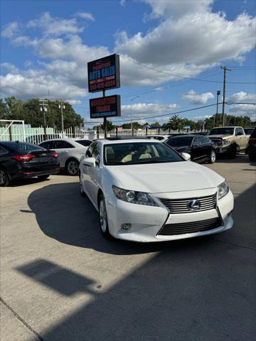 2014 lexus es 300h base
