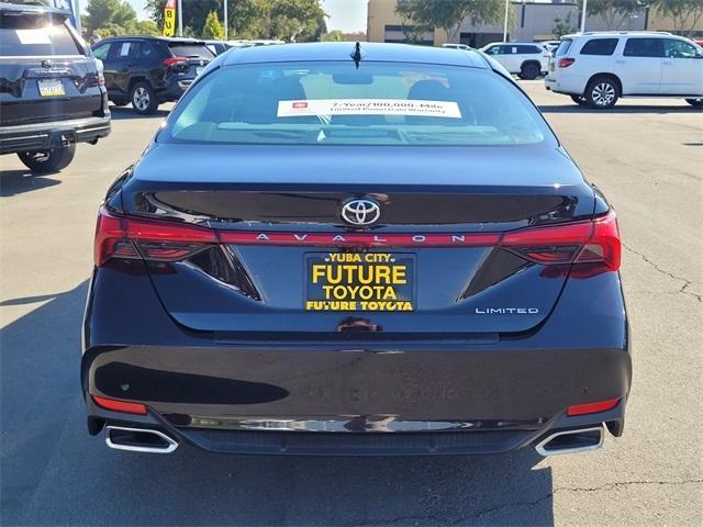 2022 toyota avalon limited