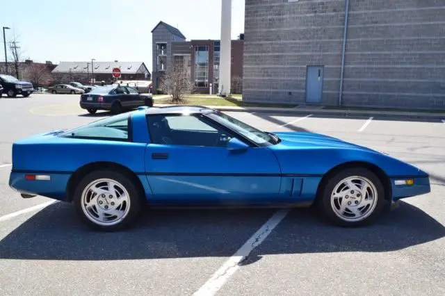 1990 chevrolet corvette coupe