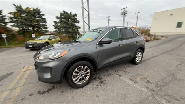 2021 ford escape se