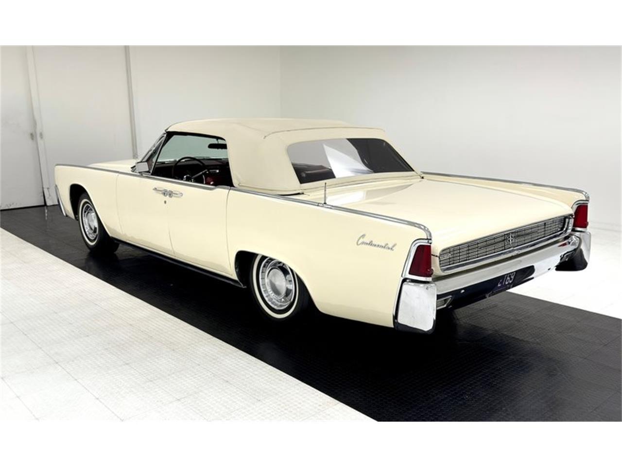 1962 lincoln continental