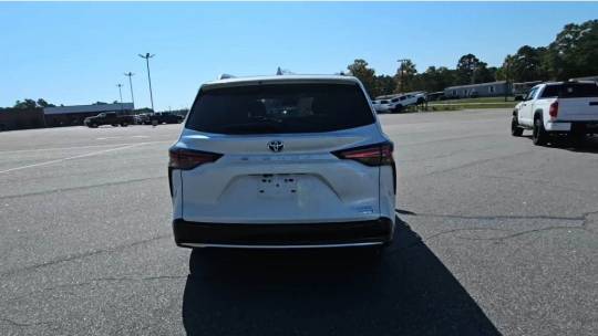 2024 Toyota Sienna