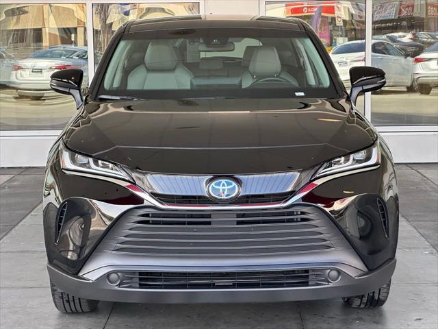 2024 toyota venza le