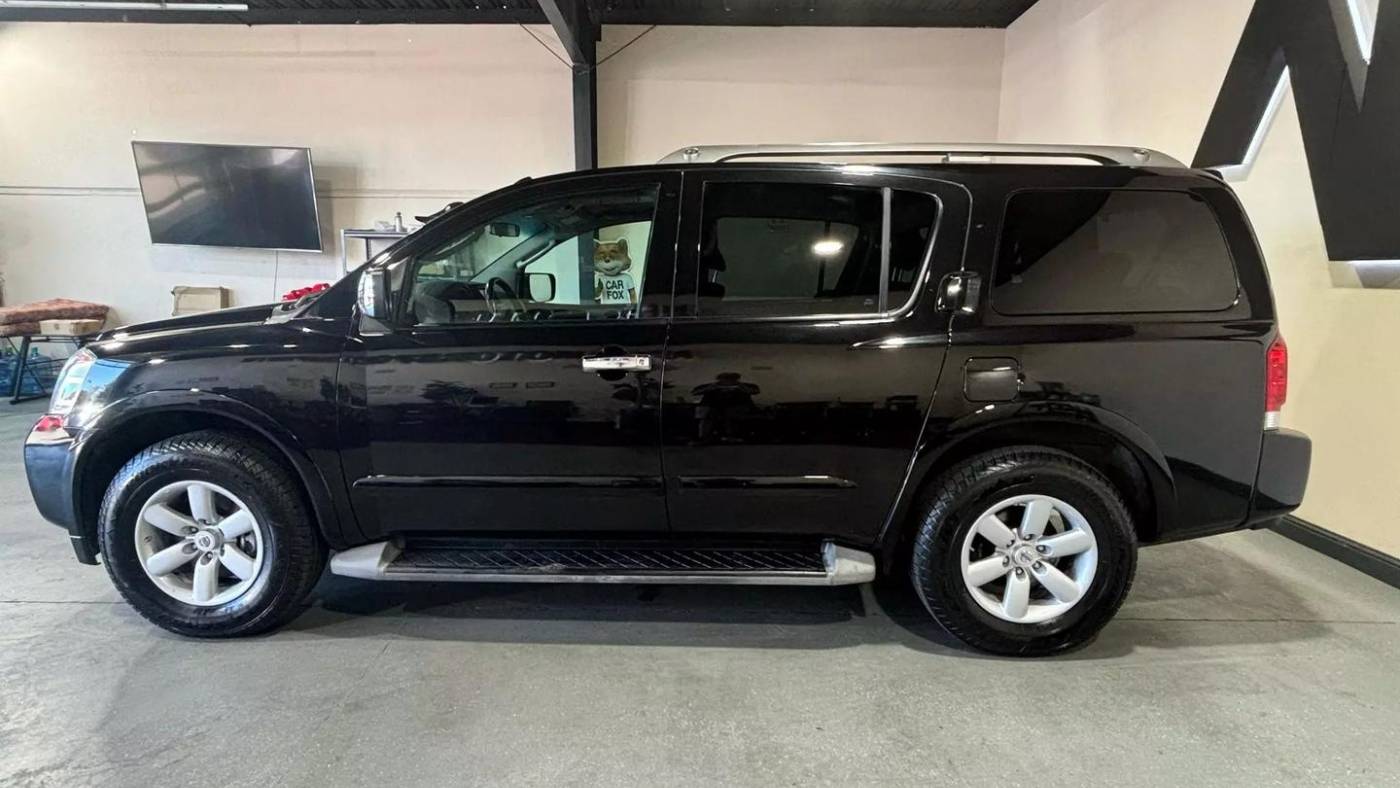 2010 nissan armada se