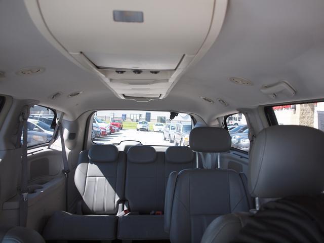 2008 chrysler town & country touring