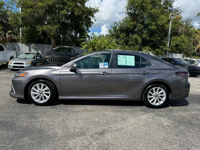 2023 toyota camry le