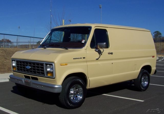 ultra-nice-org-inline-300-4.9l-6cyl-short-body-rock-solid-sharp-tan-color-wagon