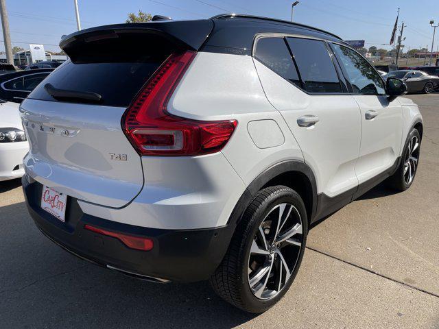 2020 volvo xc40 t4 r-design