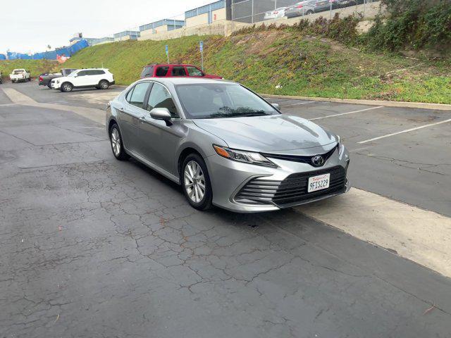 2023 toyota camry le