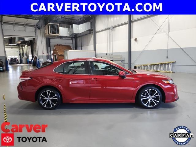 2020 toyota camry se