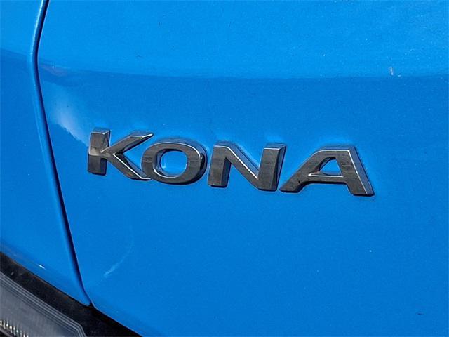 2022 hyundai kona limited
